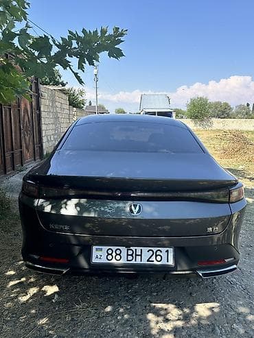 w205 bufer: Changan Eado: 1.5 l | 2025 il 5500 km Sedan — 2