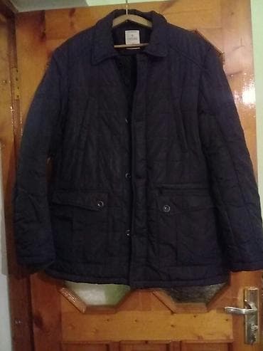 Böyük bədən içi mexli kişi kurtkası razmer 60 çox qalındır.deffekti