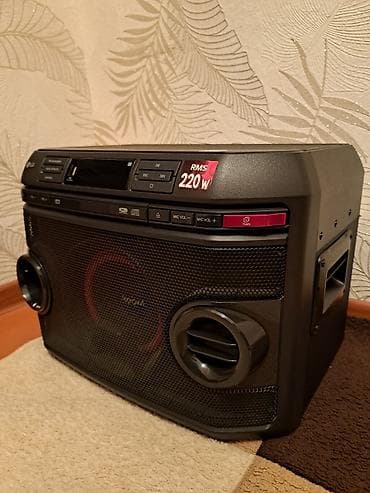 hauser televizor: LG XBOOM partnyor səs sistemi – 220W RMS güc Xüsusiyyətlər: - Güclü — 1