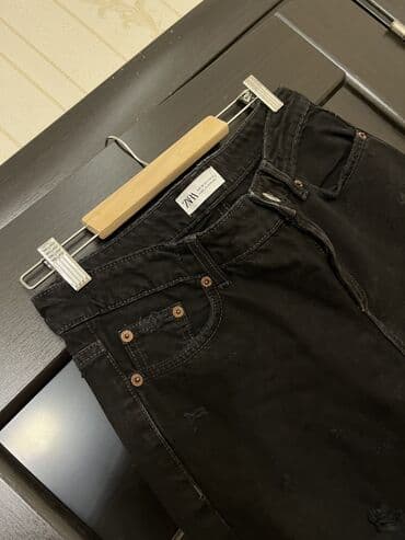 guləş geyimi: Zara, yırtıq detallı cins şalvar Dizlərdə və digər yerlərdə yırtıqlar — 6