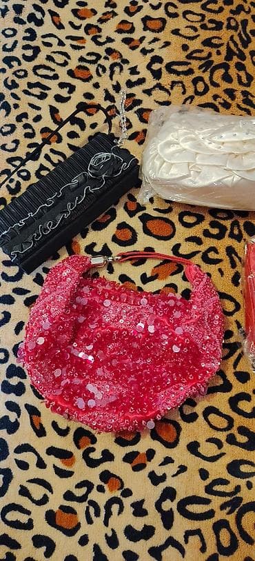 satt: Çanta daşlarla. Germaniyadan. alınıb. bir. dâfâ. toya tutmuşam — 7