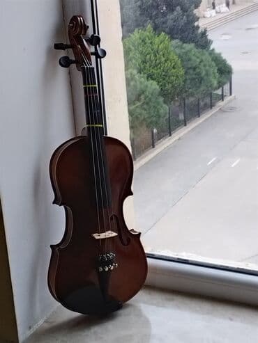 Aş qazanı: Skripka dəsti - Ölçü: təxminən 4/4 tam ölçü - Korpus: klassik qəhvəyi — 3