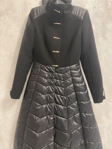 Женское пальто в идеальном состоянии. Надевалось 2 раза на мероприятия