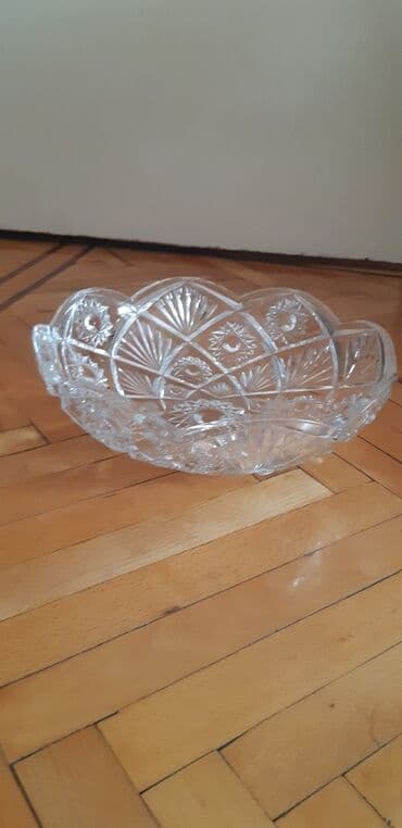 tamet qiymetleri: Meyve qabi sovet xrustali,antikvardir,hec islenmeyib,2 eded,birinin — 2