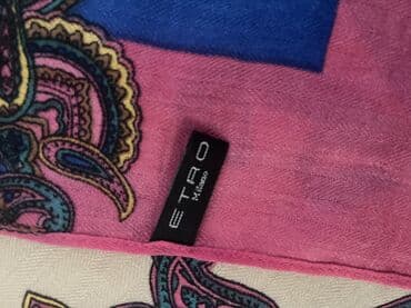 вешалка для шарфов: Платок Etro. Оригинал. Шерсть. Размер 135см*130см. В идеальном — 4