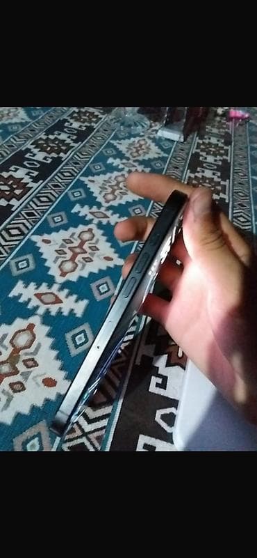 iphone s plus: IPhone 15 Pro, Göy, Face ID — 5