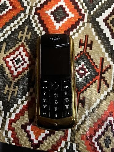 telefon kilifi: Vertu Constellation, 8 GB, rəng - Qızılı, Düyməli — 2