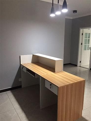 Ofis resepsiyon/iş masası - Dizayn: L‑şəkilli, üst hissədə