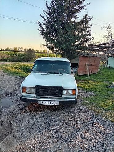 gence traktor qiymeti: VAZ (LADA) 2107: 1.6 l | 2005 il Sedan — 4