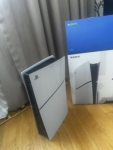 iphone 5: Sony PlayStation 5 (PS5) – diskli versiya - Rəng: ağ/qara - Qutu ilə — 1
