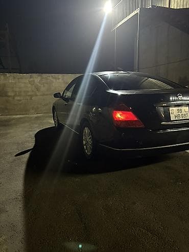 uzun guzgu: Nissan Teana: 2.3 l | 2003 il Sedan — 2