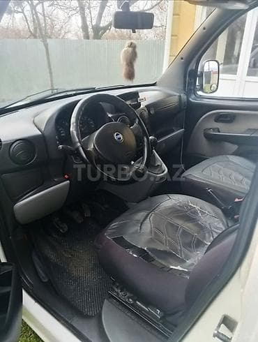 opel doblo: Fiat Doblo: 1.4 l | 2006 il 360000 km Van body type — 7