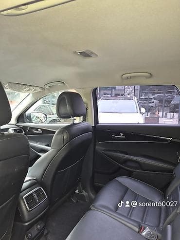 Kia: Kia Sorento – geniş və rahat krossover Xüsusiyyətlər və təchizat: - — 7