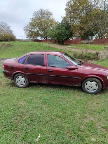 bmw disk type 0: Opel Vectra: 1.6 l | 1997 il Sedan — 3