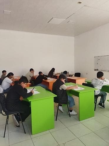 Столы и стулья: Журнальный стол, Б/у, Нераскладной, Квадратный стол — 8