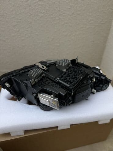 w202 arxa stop: Sol, Yaxın və uzaq vuran işıqlar BMW, 2015 il, Orijinal, ABŞ — 4