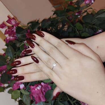 adelina kremi haqqinda: Manikür, Dırnaq qaynağı, Tipsi, Korreksiya, Salonda — 2