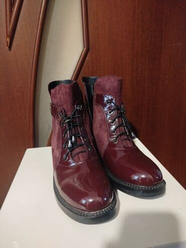 домашние женские тапочки из овчины: Размер: 38, Б/у — 2