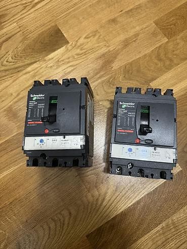 Schneider avtomat 160 amper,2 ədəd var,panodan sökülüb,istifadə