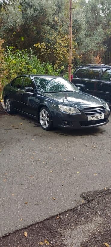 запчасти на субару легаси: Subaru Legacy sedan - Kuzov: 4 qapılı sedan, tünd boz rəng - Mühərrik — 8