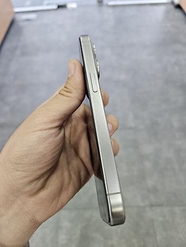redmi magic 9: IPhone 15 Pro, 256 GB, Gümüşü — 2