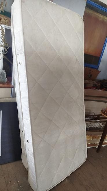 Matras 90/200. Temiz seliqeli 100 eded var .Qiymet 35 azn (1) Unvan