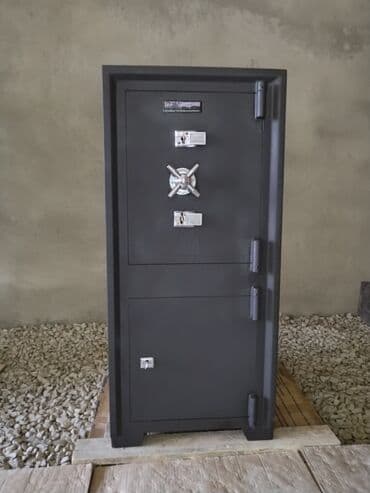 seyf: Seyf Türk zavod malı . Super veziyyetde. Yanmayan oda davamlı. İçi — 6