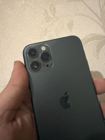 Apple iPhone: IPhone 11 Pro — 9