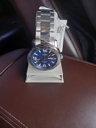 bakida saat: Qol saatı, Casio, rəng - Göy — 2