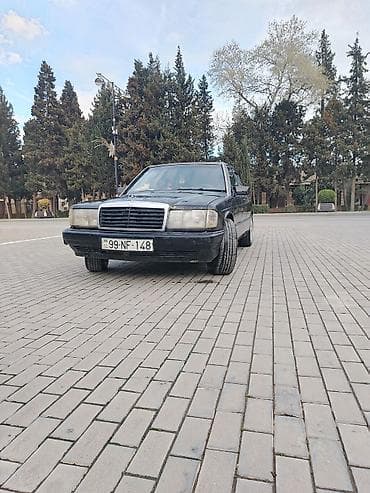 lider disk type 1 per page 40: Mercedes-Benz 190 (W201) sedan - Kuzov: 4 qapı, qara rəng, klassik — 7