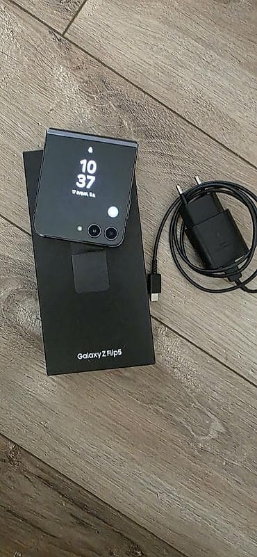 iphone x barter: Samsung Galaxy Z Flip 5, 256 GB, rəng - Qara, İki sim kartlı — 4