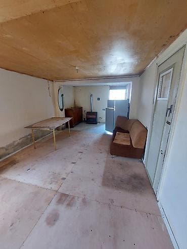 1 otaqlı həyət evi – sadə və geniş planlı - Girişdə iri zal/mətbəx