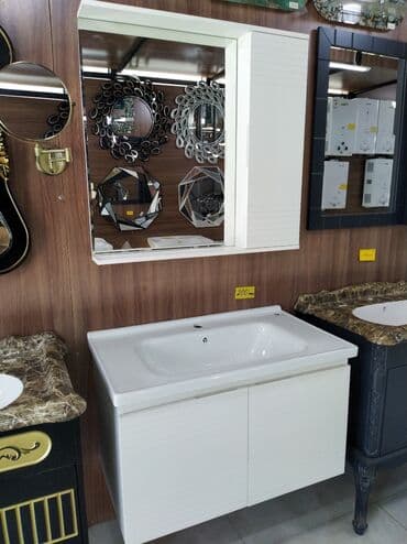 Mətbəx çanaqları: Ağ rəngli hamam dolabı, inteqrə olunmuş раковина və güzgü ilə — 2