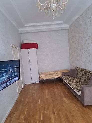 studiya ev: Ev Sumqayıt bulvarda Kristal Abşeron 2də yerləşir.Tam təmirlidir. 1 — 3