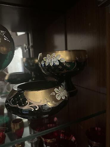 file: Məişət qabları dəsti - Boyalı, əl naxışlı dekorlu, ayaqlı iri — 9