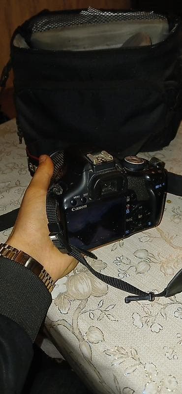 Фото и видеокамеры: Canon EOS 500D DSLR fotoaparat - Sensor: 15.1 MP APS‑C CMOS - Video — 5