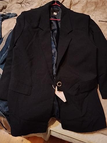 3 d saat: Qadın üçün klassik qara bleizer - Rəng: qara - Ölçü: XXL (birjada — 1