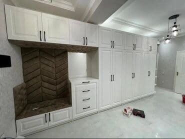 taxta dolab: Düz dolab, Dəhliz üçün, Penal, Açılan, Korpuslu, 5 qapı — 1