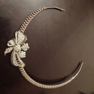 xarı bülbül sancağı: Taclar. 5-10₼ — 8