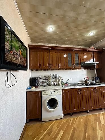 emircanda ev satisi: Bakı, 4-cü mikrorayon, 4 otaqlı, Köhnə tikili, m. 20 Yanvar, 140 kv. m — 8