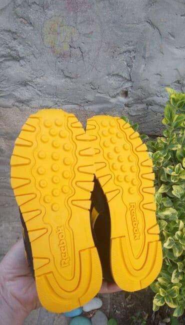 одежды: Reebok легендарный бренд спортивной одежды, обуви и аксессуаров, а — 2