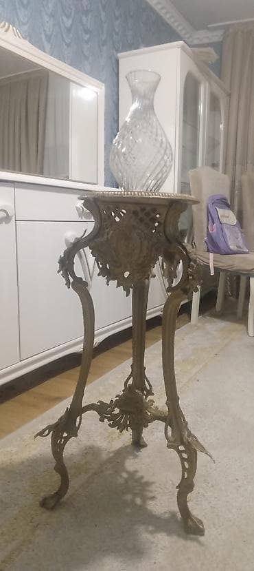 Vazalar: Bir vaza — 2