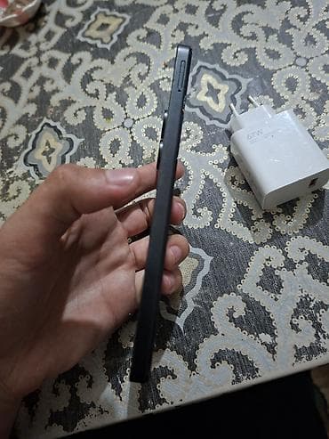 Telefon ideal veziyetdedir xanim telefonu olub herseyi var karopka — 3