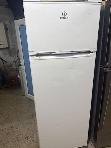 İşlənmiş 2 qapılı Indesit Soyuducu Satılır, rəng - Ağ, Təkərli lalafo.az -da İşlənmiş 2 qapılı Indesit Soyuducu Satılır, rəng - Ağ, Təkərli
