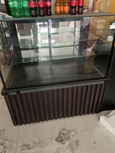 yeni soyuducular: Şüşə vitrinli soyuducu piştaxta - Brend: UVI (ön paneldə logo) - — 1