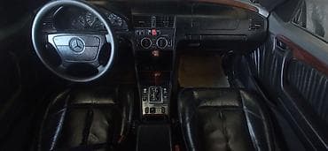 toyota corolla 1.4 sedan: Mercedes-Benz 280: 2.8 l | 1994 il Sedan — 4