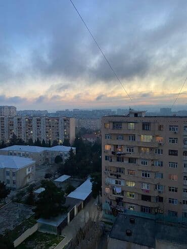 yeni gunəşlidə 1 otaqlı evlər: Bakı, Yeni Günəşli Massiv V, 2 otaqlı, Köhnə tikili, m. Xalqlar Dostluğu, 40 kv. m — 11