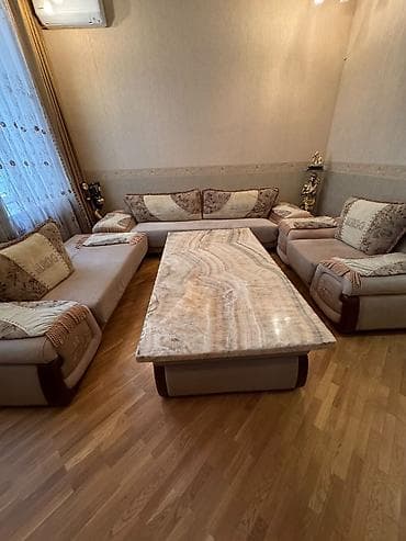 turka: İşlənmiş, Klassik divan, 2 kreslo, Bazasız — 1