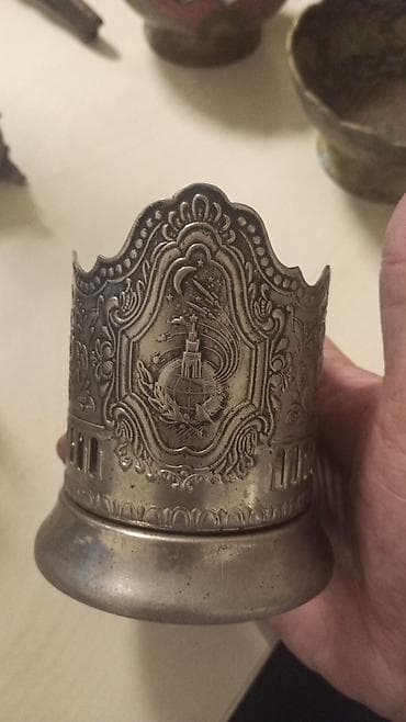 Sovet dövrünə aid metal melxior stəkanaltı (podstakannik). -