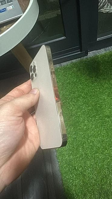 ipona dubay: IPhone 12 Pro, 256 GB, Qızılı, Face ID — 2